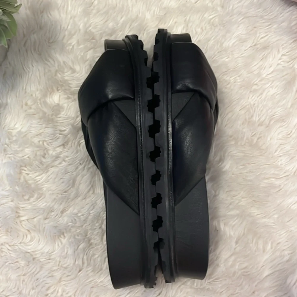 Vic Matie quality black